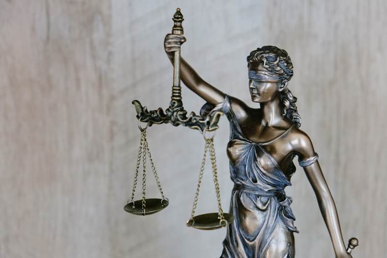 Legal & Finance